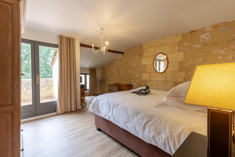 Bedroom 4, Chateau de Sanse, Gironde