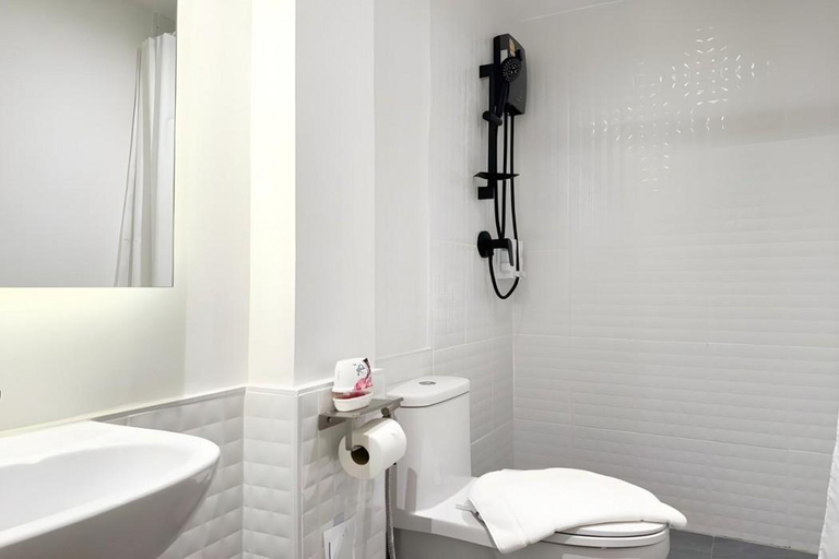 Bathroom 5, D-Resort Sibenik, Šibenik