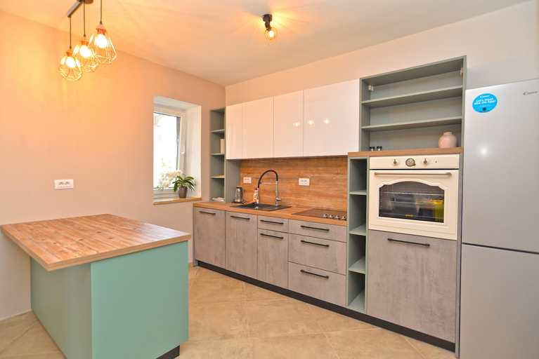 5, House 2136, Vodnjan