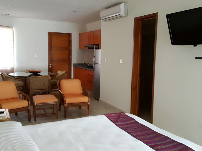 Bedroom 2, Coral Maya Stay Suites, Cozumel