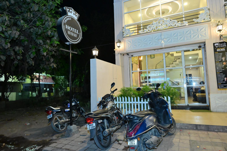 Exterior & Views 1, Wishotel Xpress Silver Sky, Indore