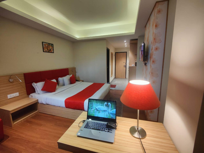 Bedroom, The Mansarovar Hotel and Banquet, East Sikkim