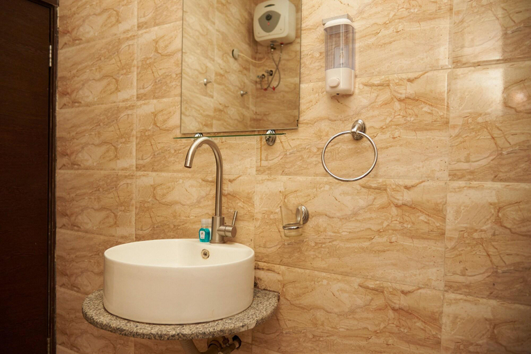 Bathroom 4, MayFair Hotels, Bwari