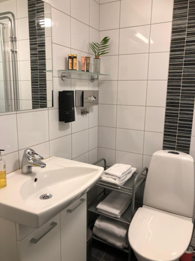 Bathroom, Fredensborgs Herrgard, Vimmerby