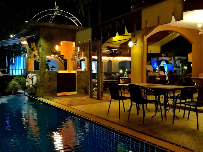 Food & Drinks 5, Ville De La Vie, Pak Chong