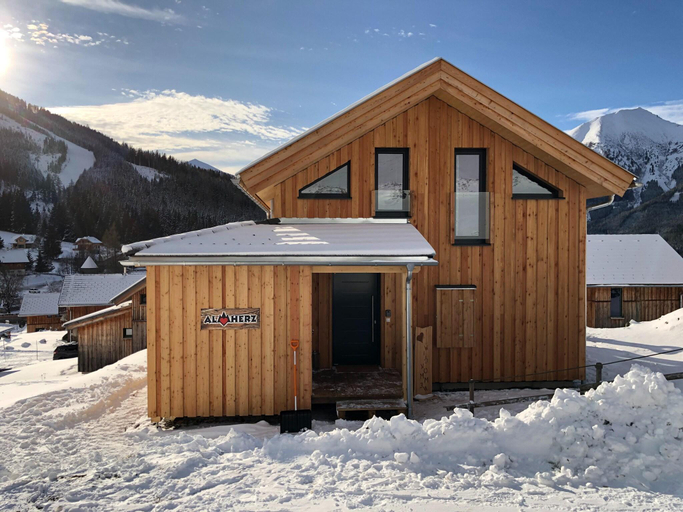 Others 2, Attractive chalet with infrared sauna, Murtal