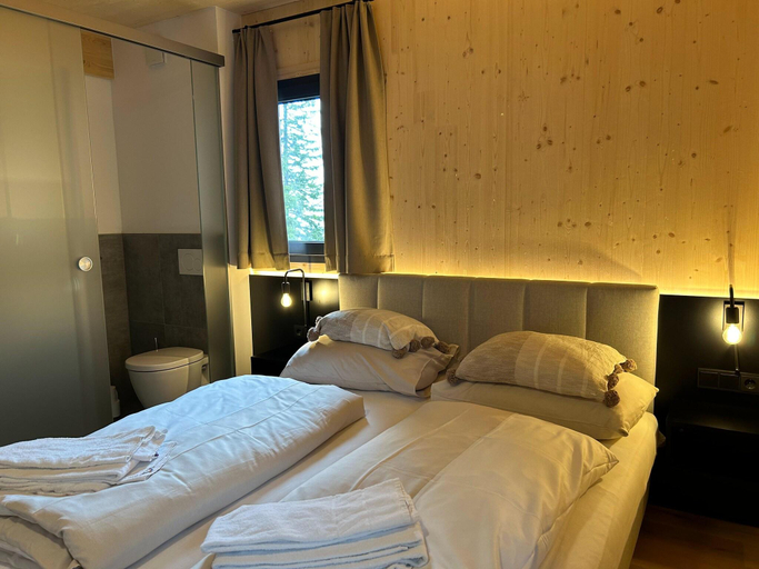 Bedroom 2, Beautiful chalet with sauna and hot tub, Murau