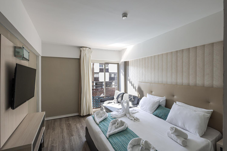 Bedroom 2, Hotel La Playa Plus Eilat