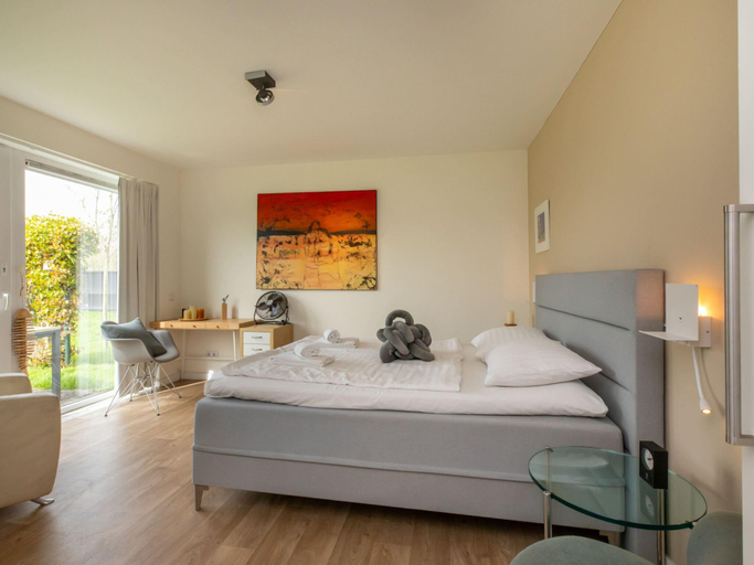 Bedroom 2, Holiday Home in Nieuwvliet near the Beach, Sluis