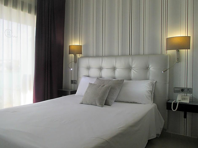 Bedroom 3, Fenals Garden, Girona