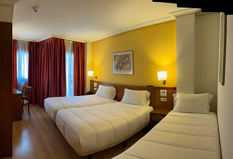 Bedroom 3, U-Hotel Ogalia Vigo, Pontevedra