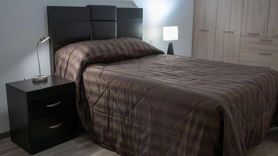 Bedroom 2, Two Keys Departamentos, Torreón