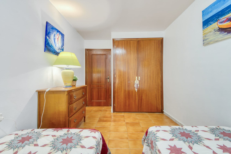 Room 2, Apartment in Roses Near Canyelles Beach, Girona