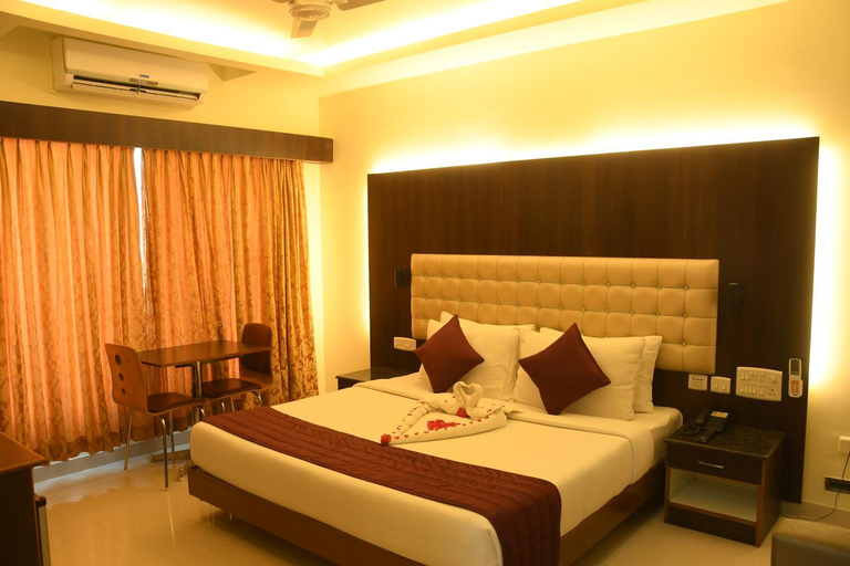 Bedroom 2, Hotel SR Tiruchendur, Thoothukkudi