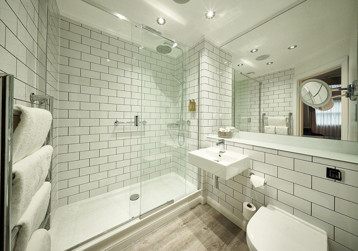 Bathroom 5, Loch Fyne Hotel And Spa, Argyll and Bute