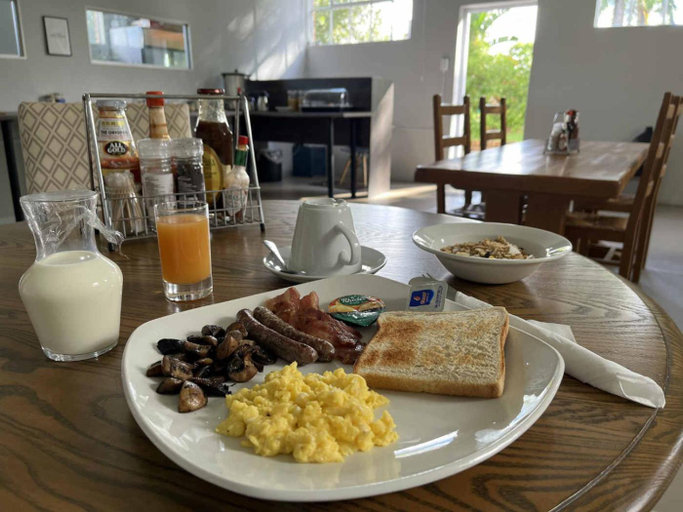 Food & Drinks 5, ilanda Guest House, Ehlanzeni