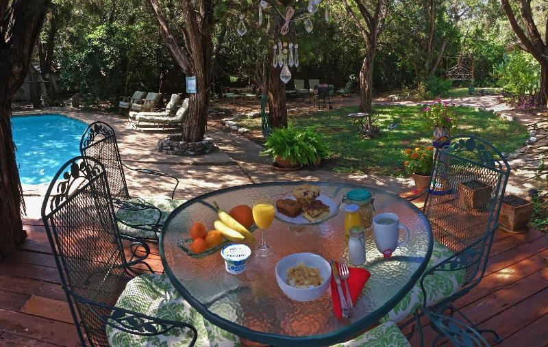 Food & Drinks 4, Casa del Sol Bed and Breakfast, Travis