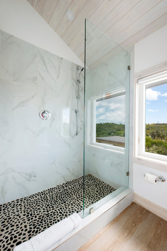 Bathroom 2, See Sea 2 Bedroom Home