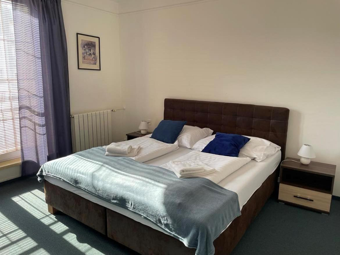Bedroom 3, Hotel Diana, Nové Mesto nad Váhom