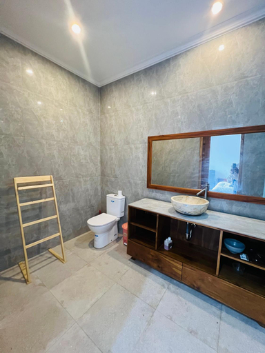 Bathroom, Medewi Hady Surf Camp, Jembrana
