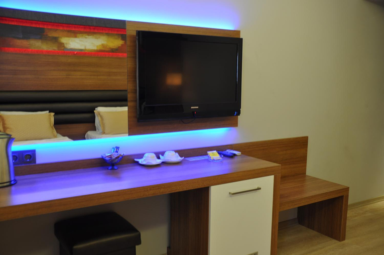 Others 5, otel kabaçam, Konak