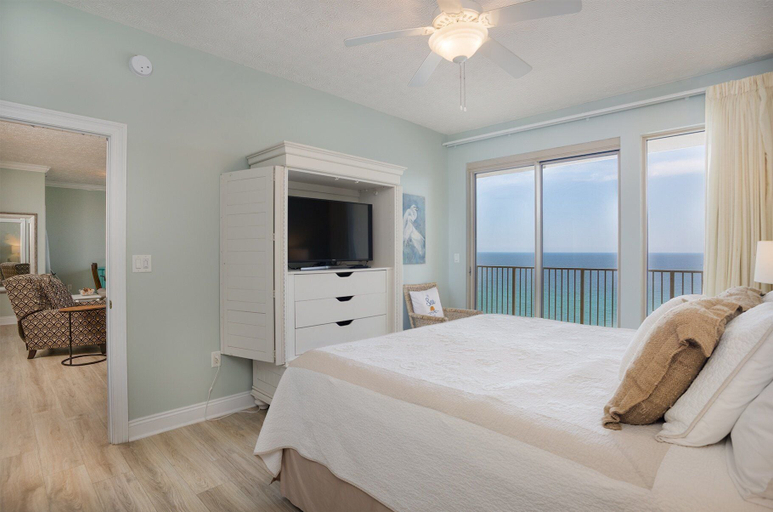 Bedroom 2, Wondrous Oceanfront Condo with Free Poolside WiFi - Unit 1105 by RedAwning, Bay