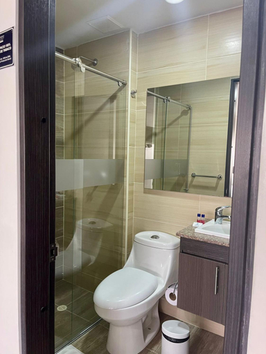 Bathroom 5, Hotel Business Center International, Santafé de Bogotá