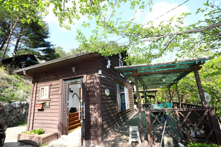 Others 2, Jindongri Morning Pension, Inje