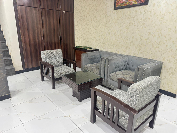 Others 3, Millat Hotel G9-4, Islamabad