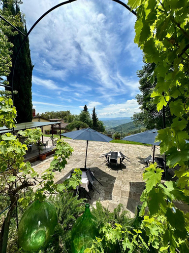 Others 4, Agriturismo Tassinaia, Florence