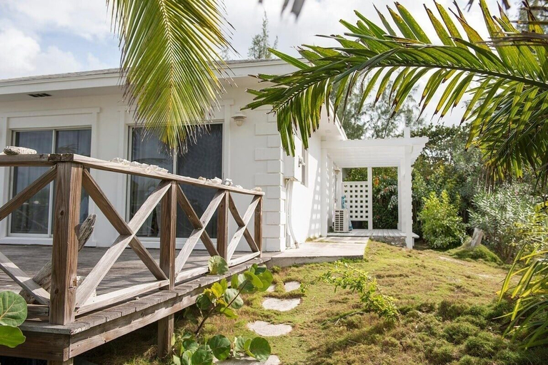 Exterior & Views, Med Point 1 Bedroom Home