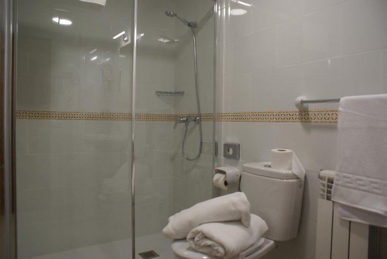 Bathroom 3, Casa Rural Priena, Asturias