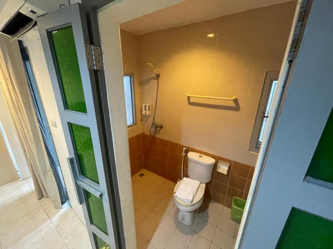 Bathroom 4, Islanda Hotel Patong, Pulau Phuket