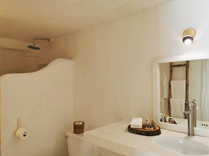 Bathroom 3, Coco Unlimited, Cozumel