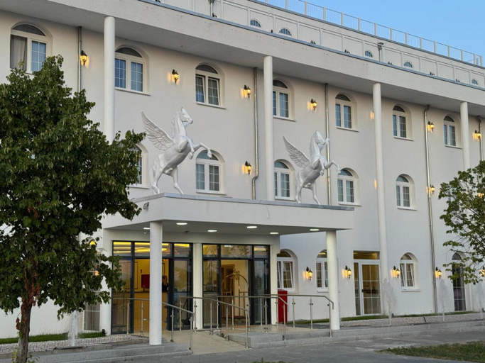 Exterior & Views 2, Hotel Babylon Royal, Ortenaukreis