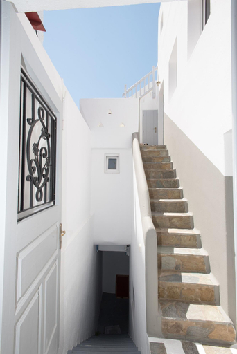 Public Area, Lirous Studios, South Aegean