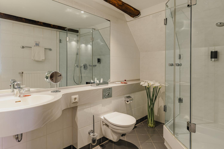 Bathroom 5, Hotel zur Furstabtei, Herford