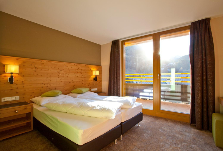 Bedroom, Hotel Backelar Wirt Superior Otztal Inside Sommer Card Partner, Imst