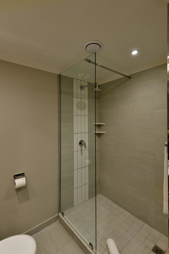 Bathroom 4, Town Lodge George, Eden