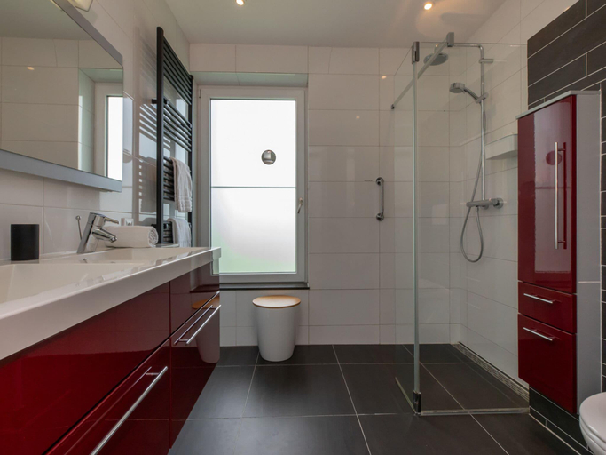 Bathroom 3, Holiday Home in Nieuwvliet near the Beach, Sluis