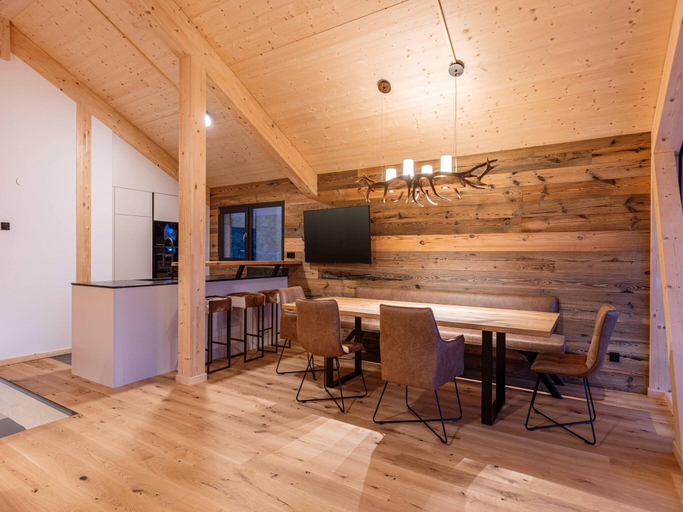 Others 4, Lavish chalet with sauna, Murau
