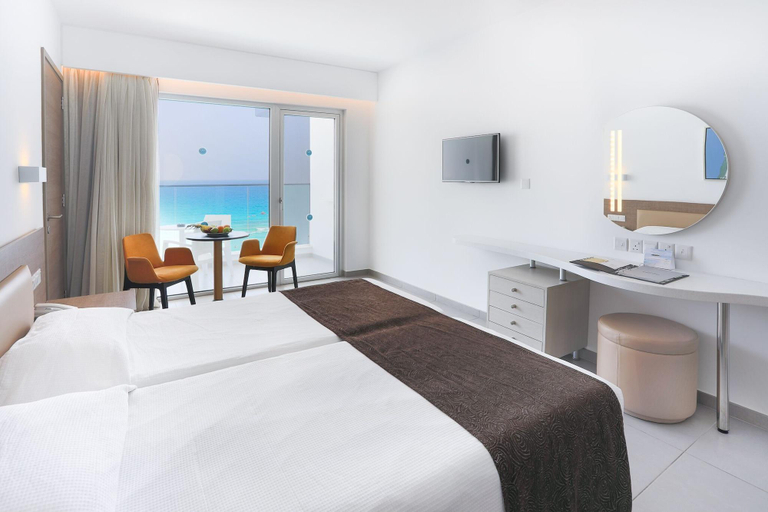 Bedroom 3, Vassos Nissi Plage Hotel