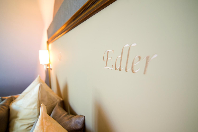 Bedroom 3, Burg Colmberg Hotel, Ansbach