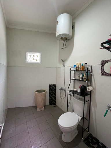 Bathroom 5, Andaru Villa Batu, Malang