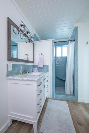 Bathroom 4, Lavender Beach House 2 Bedroom Home