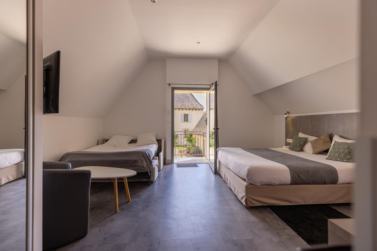 Bedroom 2, Logis Hotel Archambeau, Dordogne