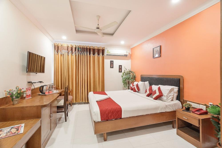 Bedroom 2, Octave Church Inn, Bangalore