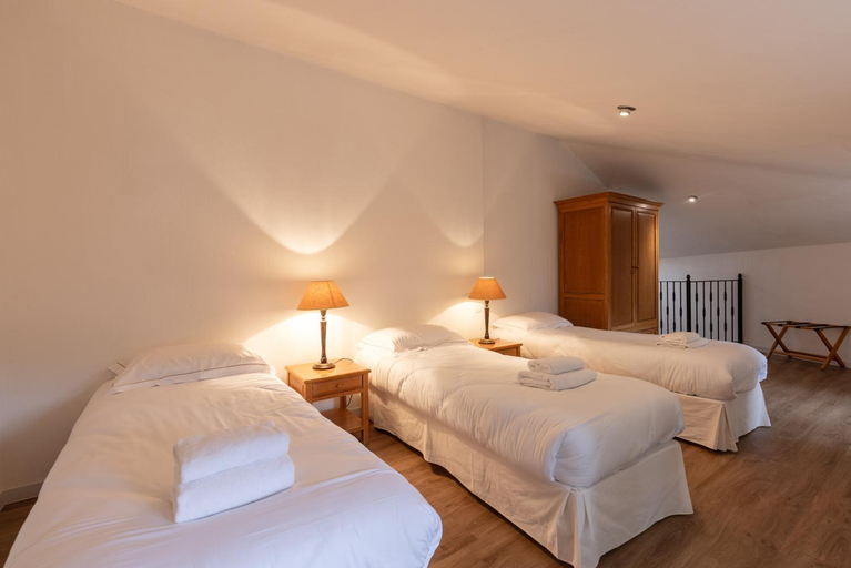 Bedroom 3, Chateau de Sanse, Gironde