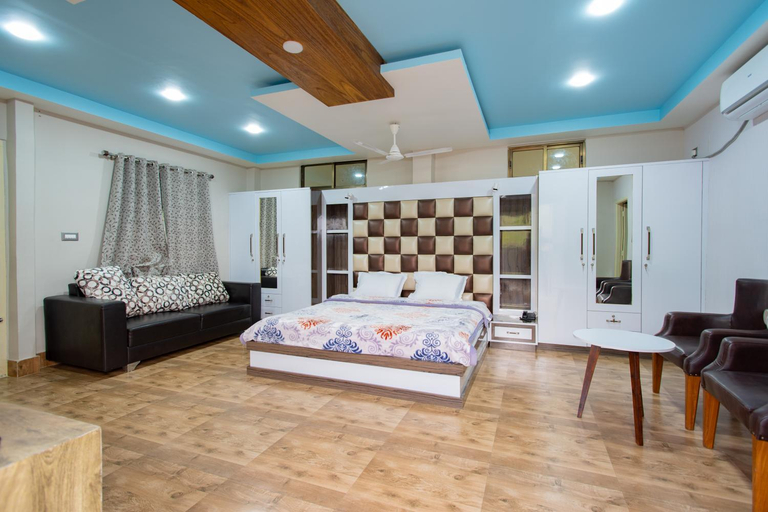 Bedroom 5, RaDiant Club & Resort, Imphal East