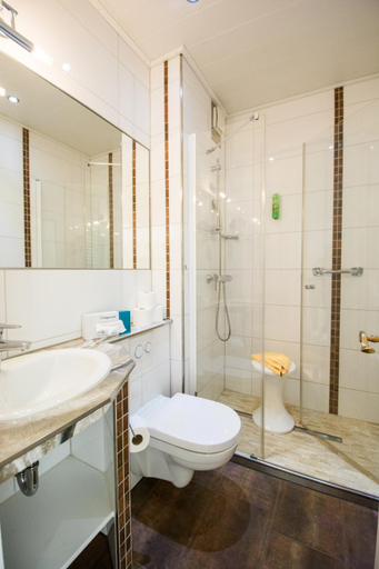 Bathroom 3, Hotel & Restaurant Mainaublick, Bodenseekreis